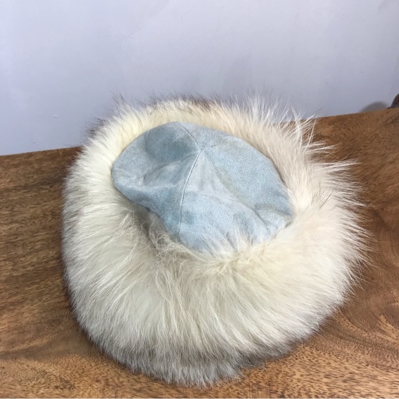 Winter Fox fur hat (women) - Picture 8 of 9